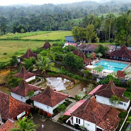 Kampoeng Joglo Ijen Villa Banyuwangi  Eksteriør billede