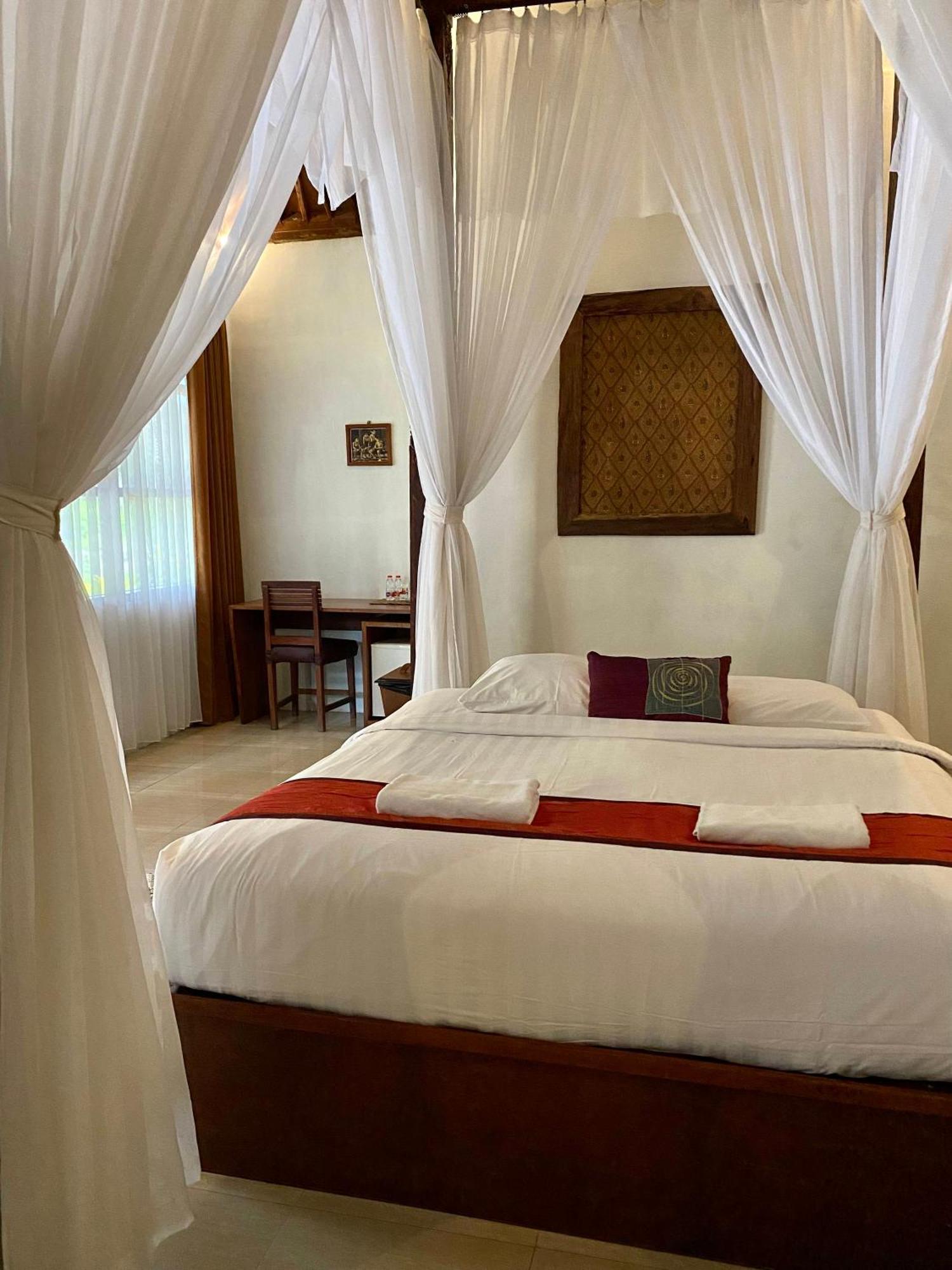 Kampoeng Joglo Ijen Villa Banyuwangi  Eksteriør billede