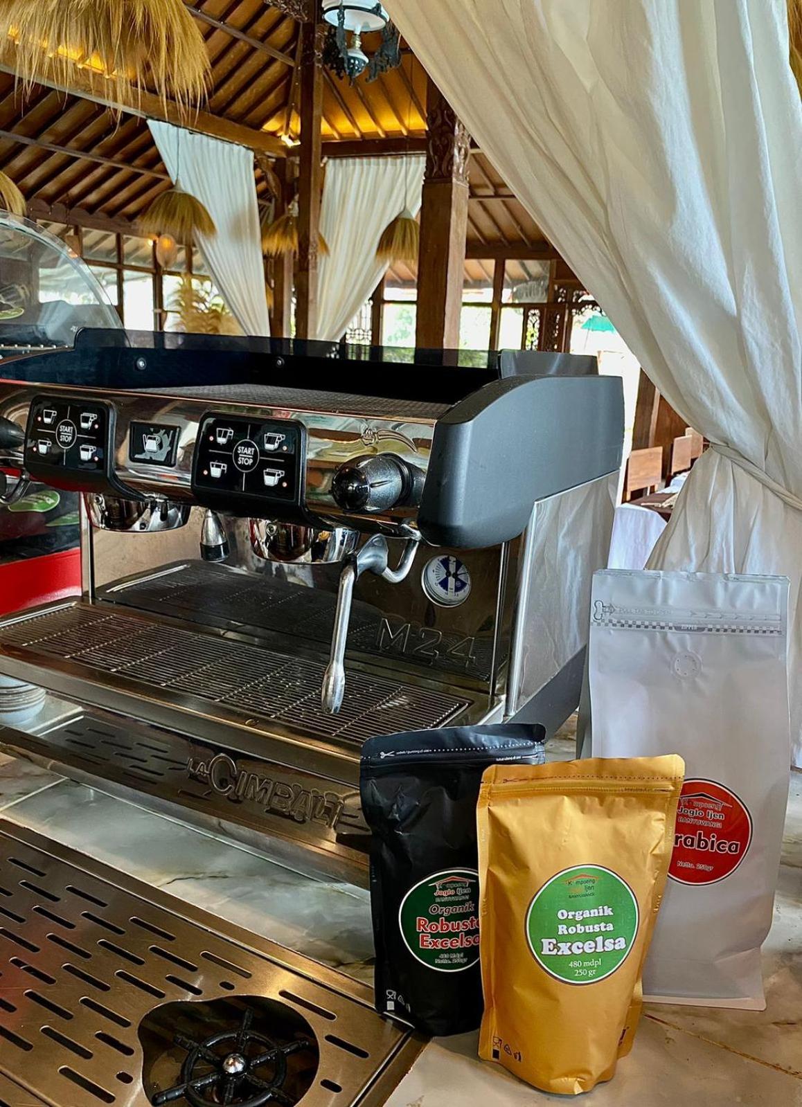 Kampoeng Joglo Ijen Villa Banyuwangi  Eksteriør billede