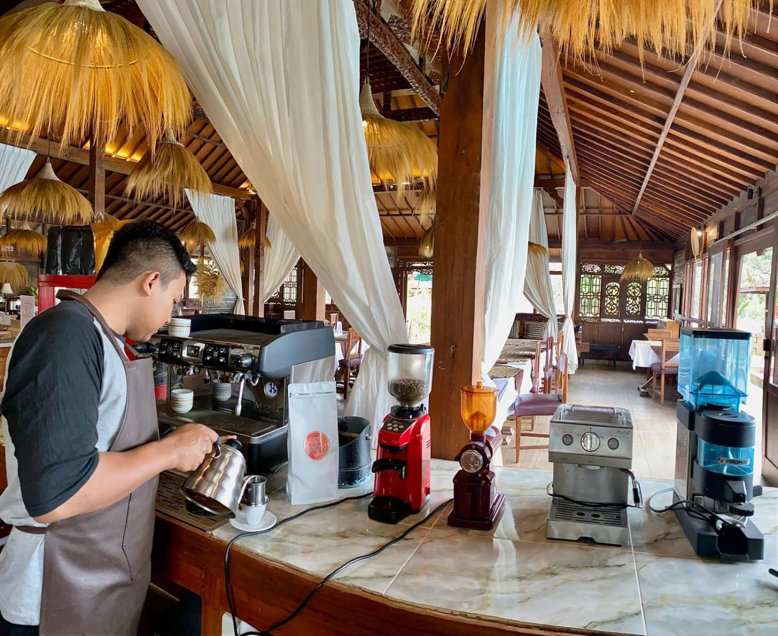 Kampoeng Joglo Ijen Villa Banyuwangi  Eksteriør billede