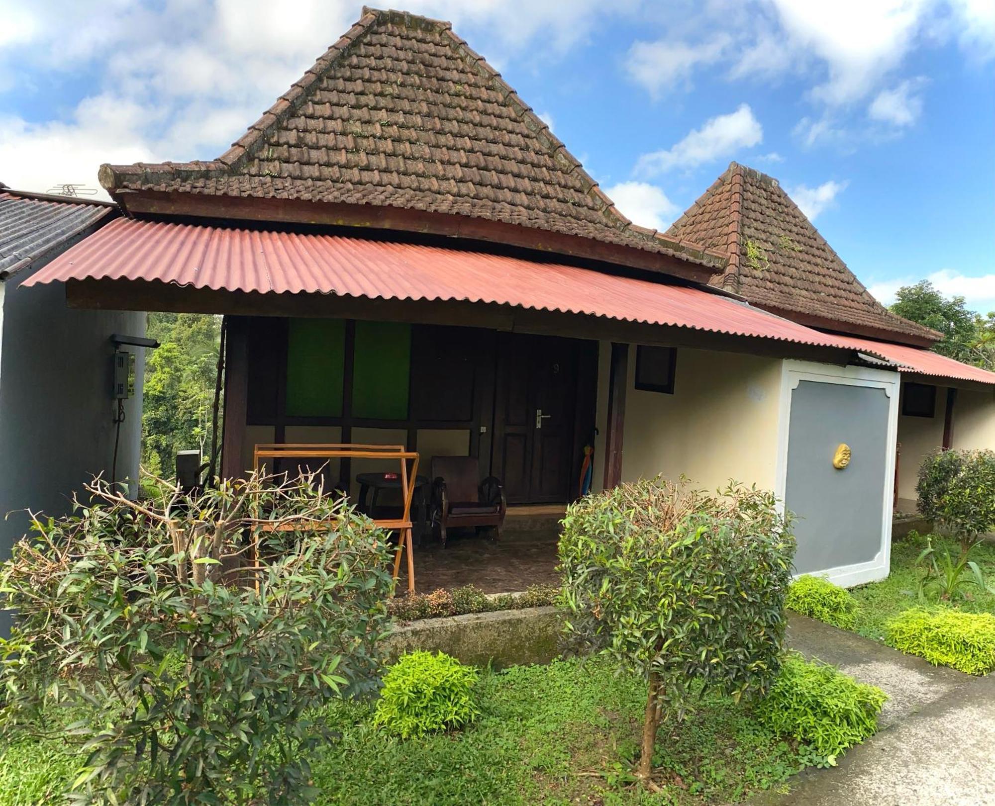 Kampoeng Joglo Ijen Villa Banyuwangi  Værelse billede