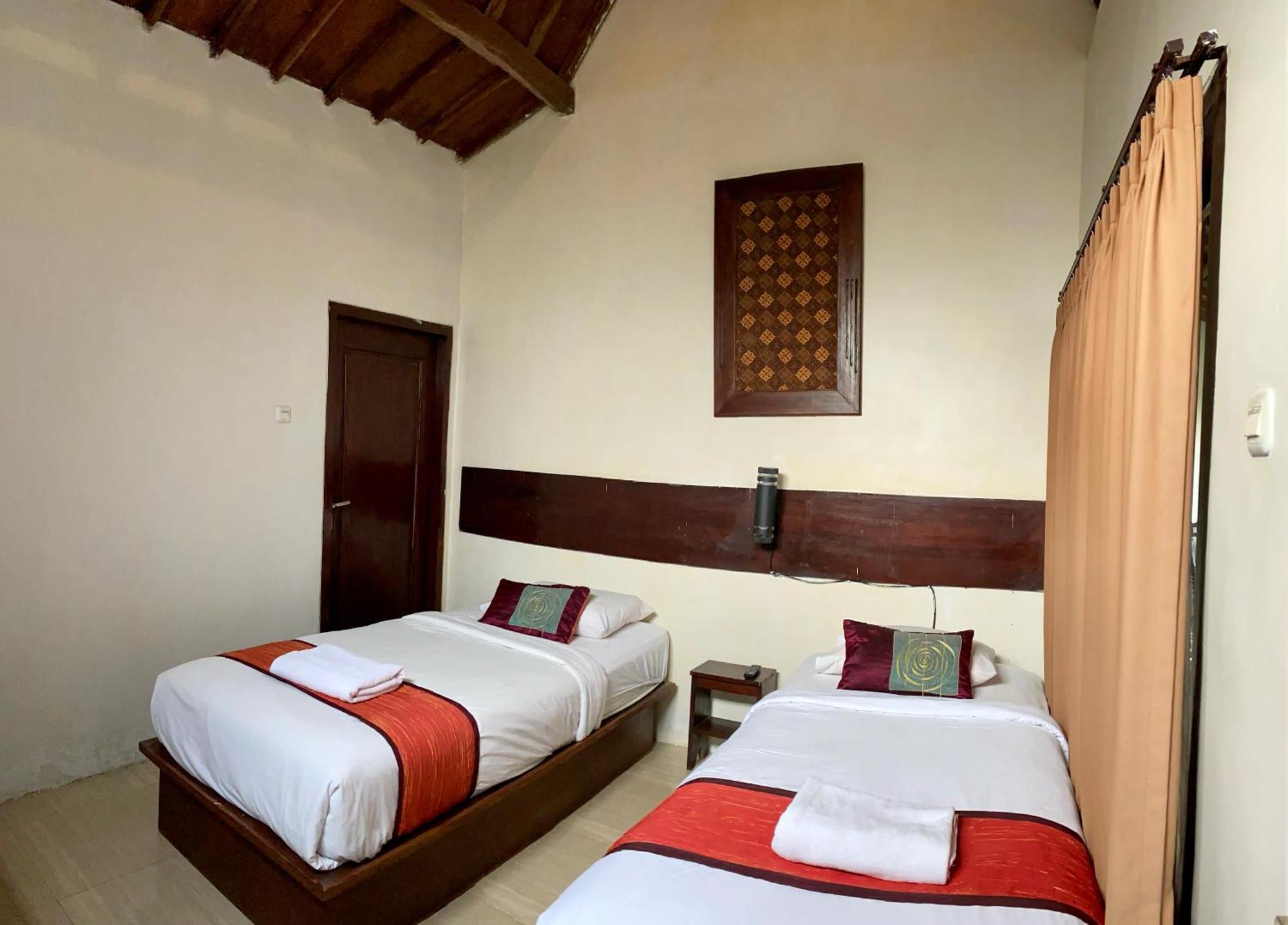 Kampoeng Joglo Ijen Villa Banyuwangi  Værelse billede