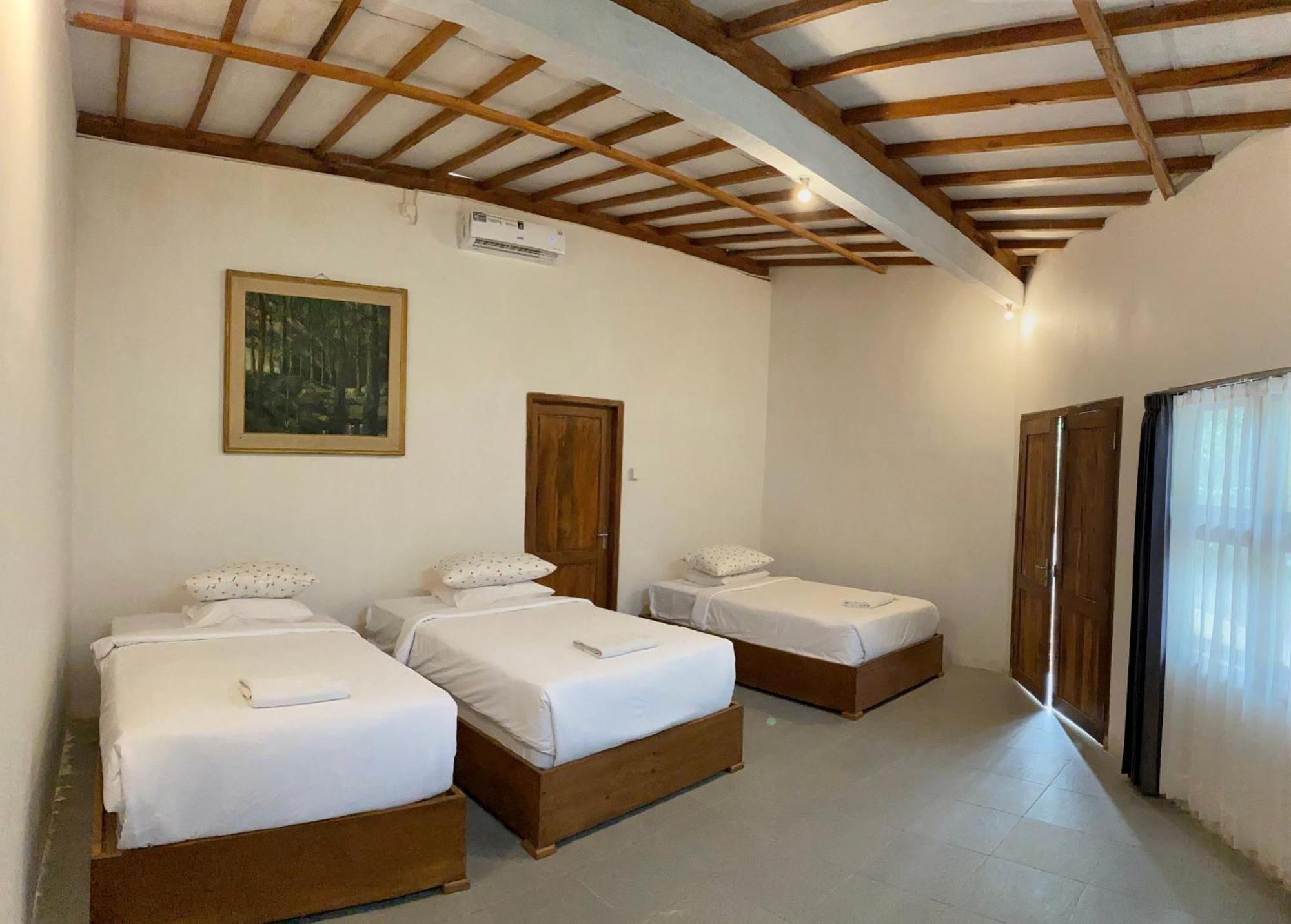 Kampoeng Joglo Ijen Villa Banyuwangi  Værelse billede