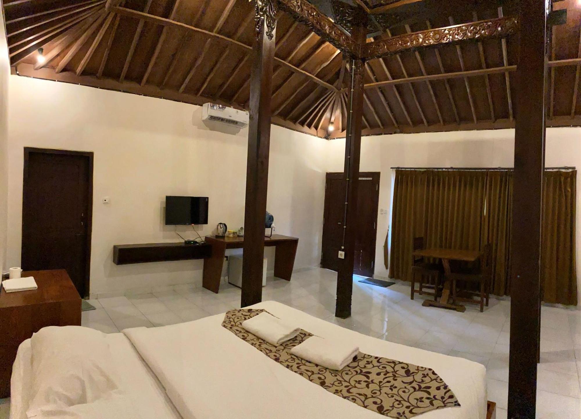 Kampoeng Joglo Ijen Villa Banyuwangi  Værelse billede