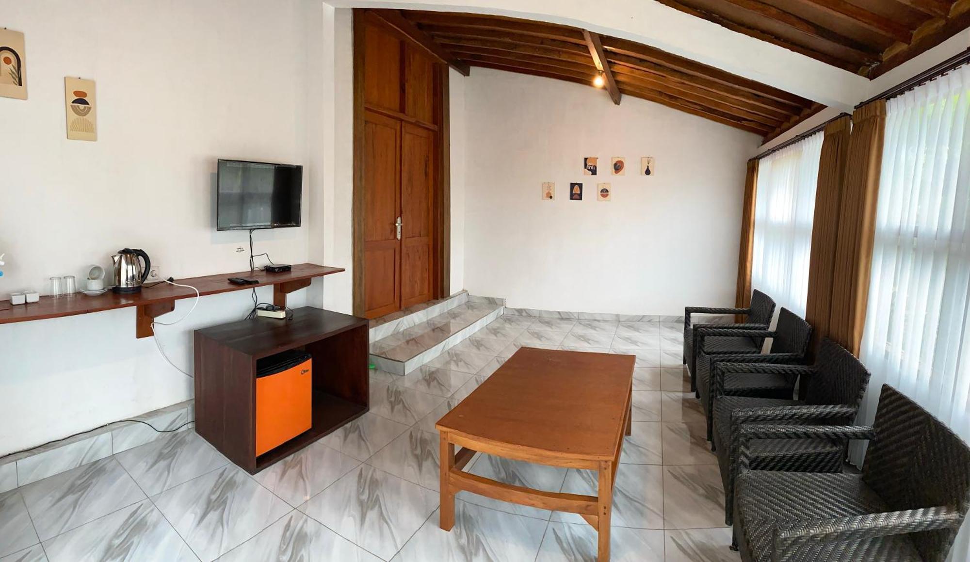 Kampoeng Joglo Ijen Villa Banyuwangi  Værelse billede