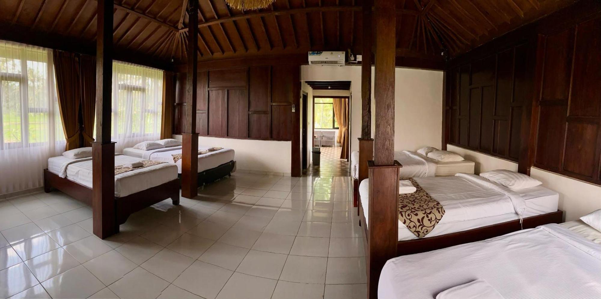Kampoeng Joglo Ijen Villa Banyuwangi  Værelse billede
