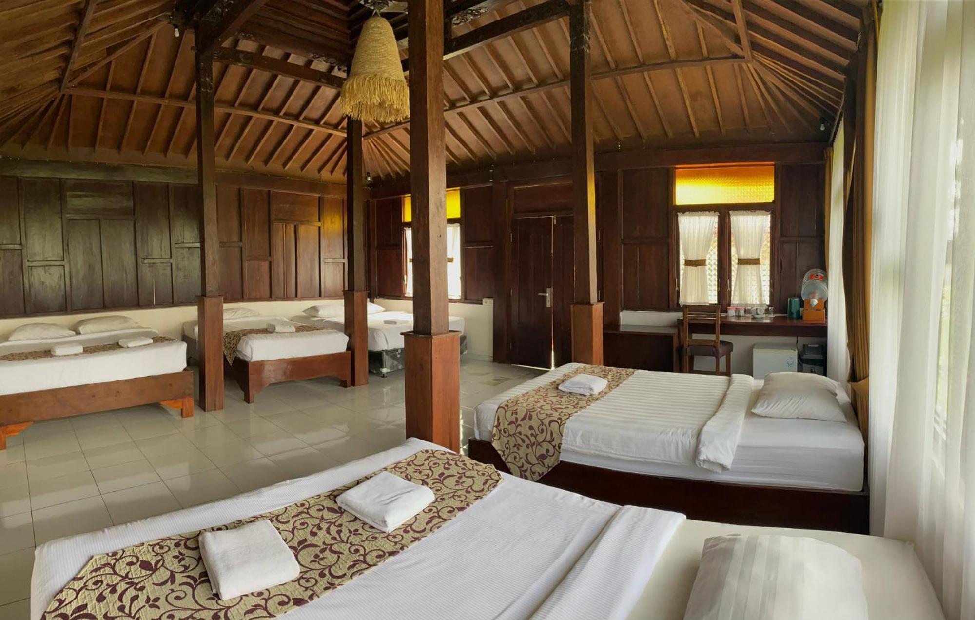 Kampoeng Joglo Ijen Villa Banyuwangi  Værelse billede